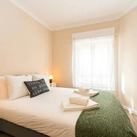 In The Center Of Apartment Cascais